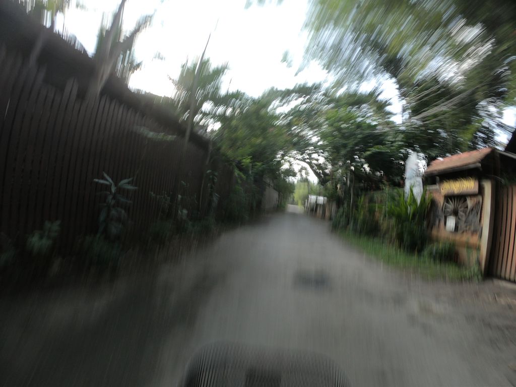 ภาพถนนตรงที่ ม่อนฝ้าย ตั้งอยู่ ถ่ายโดย chanuwath_grab พ.ศ. 2562 (2019) · A street-level view of where ม่อนฝ้าย · Mon Fai stands, by chanuwath_grab in 2562 (2019)