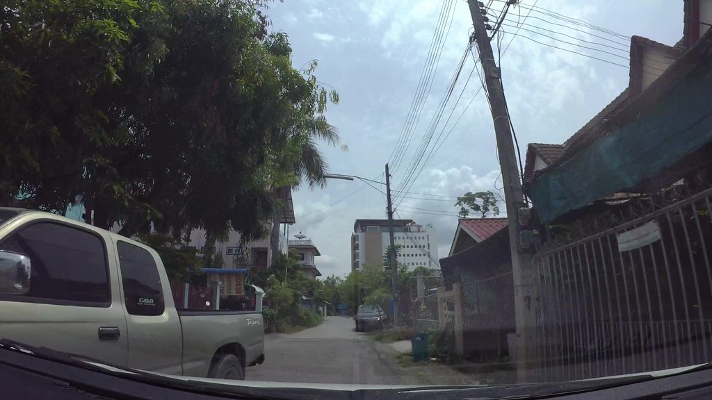 ภาพถนนตรงที่ Evergreen Cafe and Hotel ตั้งอยู่ ถ่ายโดย kaart_3 พ.ศ. 2562 (2019) · A street-level view of where Evergreen Cafe and Hotel stands, by kaart_3 in 2562 (2019)