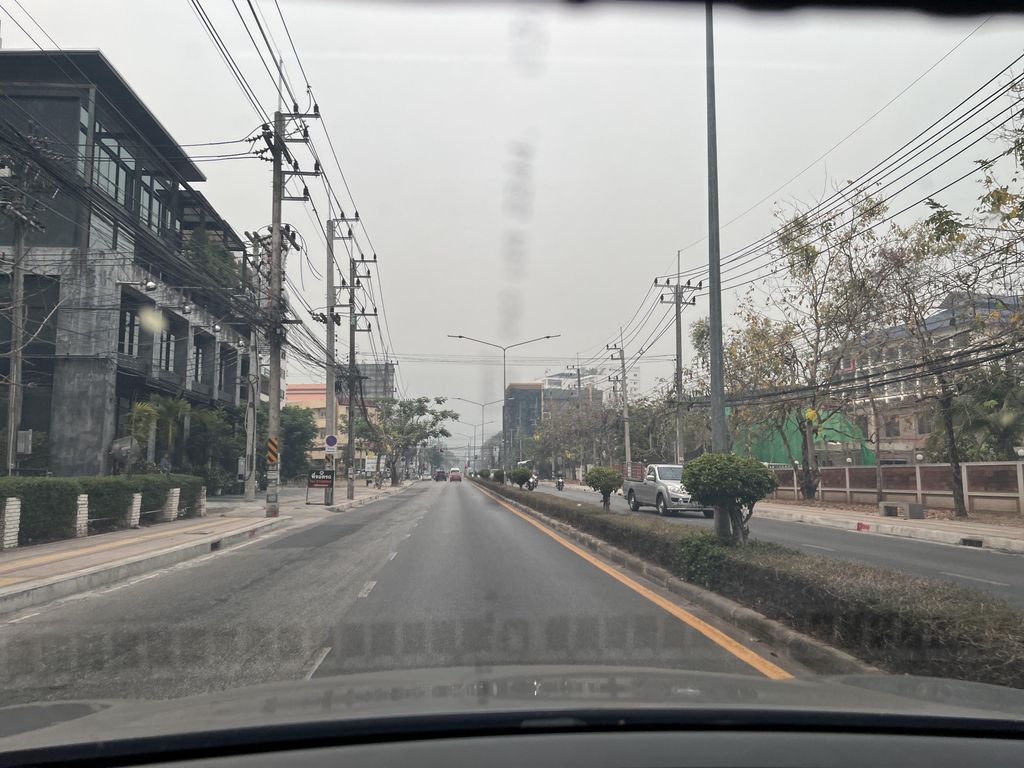 ภาพถนนตรงที่ 71 Export ตั้งอยู่ ถ่ายโดย lin_wang พ.ศ. 2567 (2024) · A street-level view of where 71 Export stands, by lin_wang in 2567 (2024)
