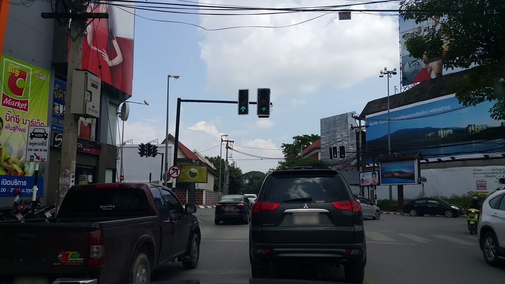 ภาพถนนตรงที่ SPEED CM Computer Pantip Chiangmai ตั้งอยู่ ถ่ายโดย jrcarlsen พ.ศ. 2559 (2016) · A street-level view of where SPEED CM Computer Pantip Chiangmai stands, by jrcarlsen in 2559 (2016)