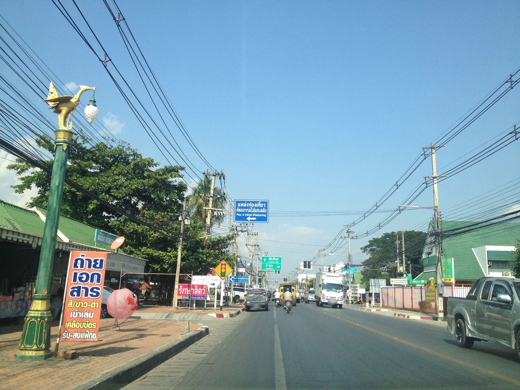 ภาพถนนตรงที่ 3Sparrows House - Bed&Breakfast ตั้งอยู่ ถ่ายโดย jimwatana พ.ศ. 2558 (2015) · A street-level view of where 3Sparrows House - Bed&Breakfast stands, by jimwatana in 2558 (2015)