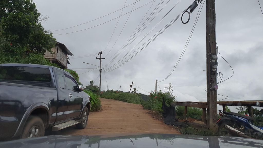ภาพถนนตรงที่ ฮีลฮับ Heal Hubb ตั้งอยู่ ถ่ายโดย jrcarlsen พ.ศ. 2564 (2021) · A street-level view of where ฮีลฮับ Heal Hubb stands, by jrcarlsen in 2564 (2021)