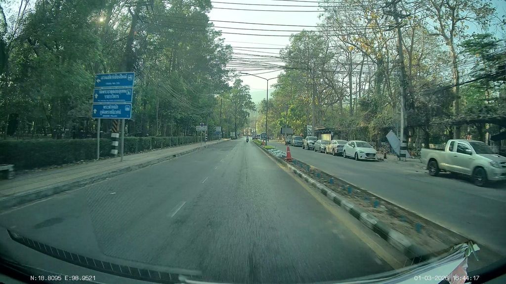 ภาพถนนตรงที่ TEAK forest coffee ตั้งอยู่ ถ่ายโดย ThailandCambodia พ.ศ. 2569 (2026) · A street-level view of where TEAK forest coffee stands, by ThailandCambodia in 2569 (2026)