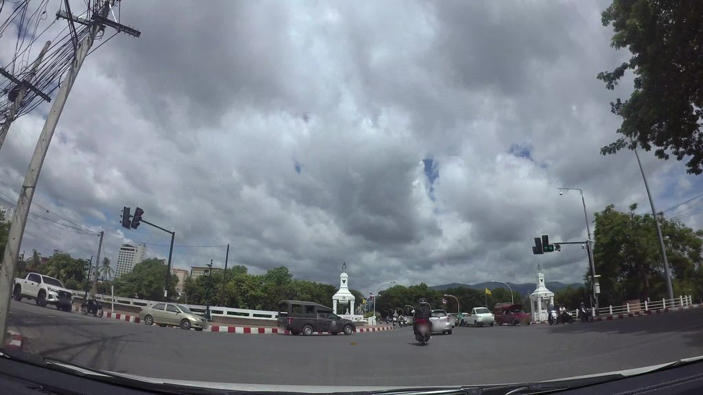 ภาพถนนตรงที่ Pigment Monday ตั้งอยู่ ถ่ายโดย kaart_3 พ.ศ. 2562 (2019) · A street-level view of where Pigment Monday stands, by kaart_3 in 2562 (2019)