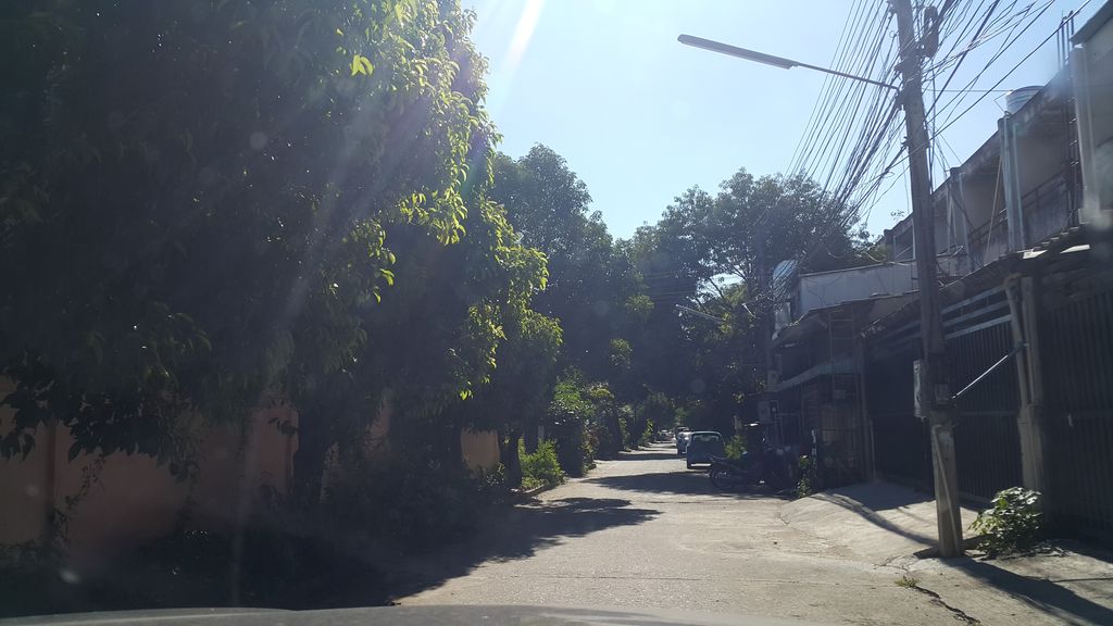ภาพถนนตรงที่ KITAMON ตั้งอยู่ ถ่ายโดย jrcarlsen พ.ศ. 2559 (2016) · A street-level view of where KITAMON stands, by jrcarlsen in 2559 (2016)