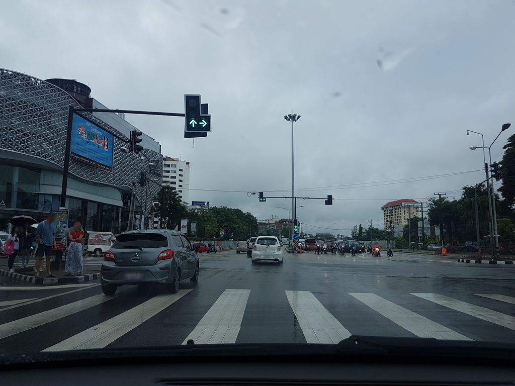 ภาพถนนตรงที่ Nara Thai Cuisine Chiang Mai ตั้งอยู่ ถ่ายโดย ekkarin พ.ศ. 2561 (2018) · A street-level view of where Nara Thai Cuisine Chiang Mai stands, by ekkarin in 2561 (2018)