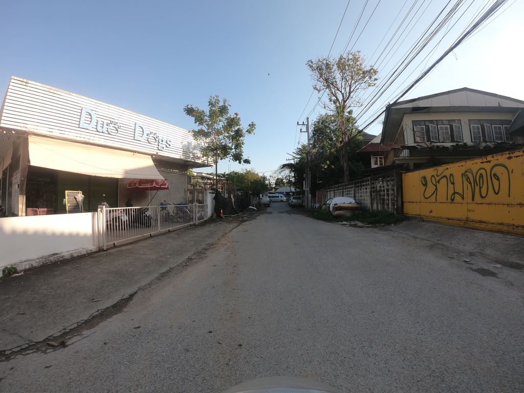 ภาพถนนตรงที่ มายะหยัง ตั้งอยู่ ถ่ายโดย chanuwath_grab พ.ศ. 2562 (2019) · A street-level view of where มายะหยัง · Maiyang stands, by chanuwath_grab in 2562 (2019)