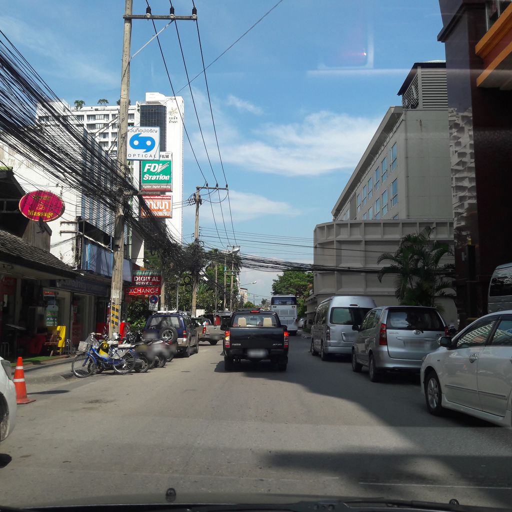ภาพถนนตรงที่ 금수정 Keum Soo Jeong Korean Restaurant ตั้งอยู่ ถ่ายโดย superbate พ.ศ. 2561 (2018) · A street-level view of where 금수정 Keum Soo Jeong Korean Restaurant stands, by superbate in 2561 (2018)