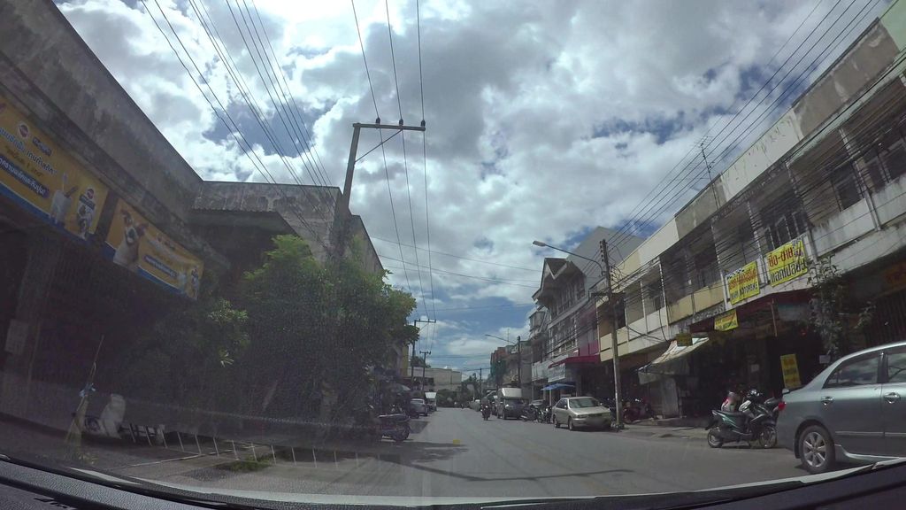 ภาพถนนตรงที่ โจ๊กอินดี้ ตั้งอยู่ ถ่ายโดย kaart_3 พ.ศ. 2562 (2019) · A street-level view of where โจ๊กอินดี้ · Chokindi stands, by kaart_3 in 2562 (2019)