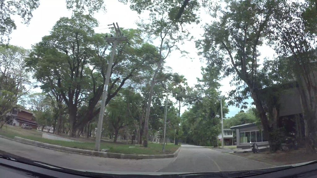 ภาพถนนตรงที่ GEEK: Global Engineering Entrepreneurship and Knowledge Center, CMU ตั้งอยู่ ถ่ายโดย kaart_3 พ.ศ. 2562 (2019) · A street-level view of where GEEK: Global Engineering Entrepreneurship and Knowledge Center, CMU stands, by kaart_3 in 2562 (2019)