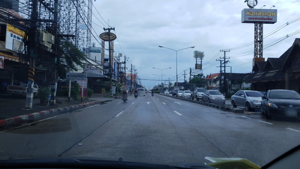 ภาพถนนตรงที่ ศูนย์ Sony เชียงใหม่ ตั้งอยู่ ถ่ายโดย silamanee พ.ศ. 2561 (2018) · A street-level view of where ศูนย์ Sony เชียงใหม่ stands, by silamanee in 2561 (2018)