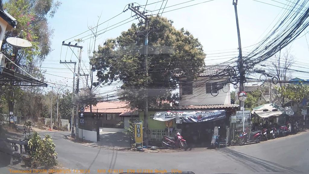 ภาพถนนตรงที่ LadyBingsu ตั้งอยู่ ถ่ายโดย mapcreator พ.ศ. 2562 (2019) · A street-level view of where LadyBingsu stands, by mapcreator in 2562 (2019)