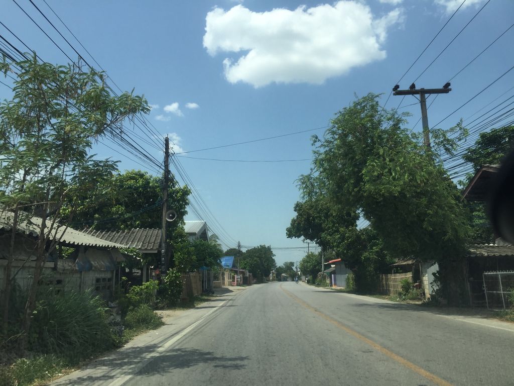 ภาพถนนตรงที่ Joe Garage ตั้งอยู่ ถ่ายโดย kyoko พ.ศ. 2561 (2018) · A street-level view of where Joe Garage stands, by kyoko in 2561 (2018)