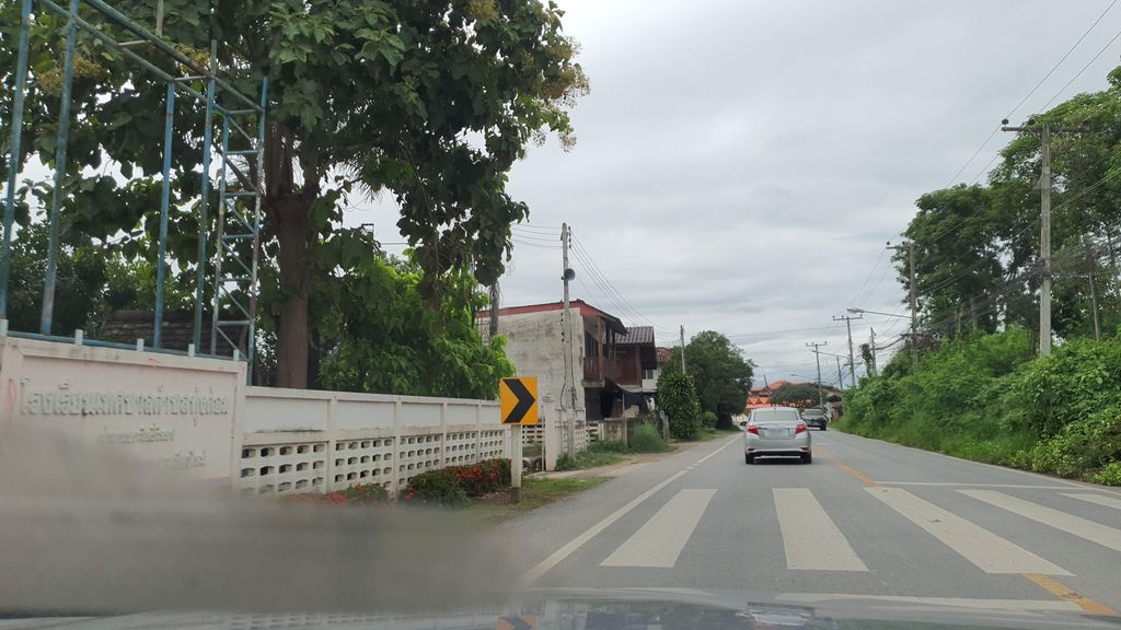ภาพถนนตรงที่ กศน.ตำบลทุ่งต้อม ตั้งอยู่ ถ่ายโดย jrcarlsen พ.ศ. 2564 (2021) · A street-level view of where กศน.ตำบลทุ่งต้อม · Kason.Tambon Thung Tom stands, by jrcarlsen in 2564 (2021)