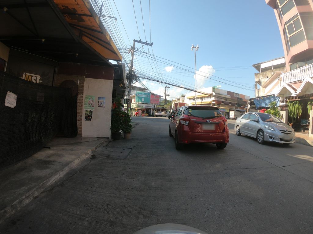 ภาพถนนตรงที่ J Poshtel Chiangmai ตั้งอยู่ ถ่ายโดย chanuwath_grab พ.ศ. 2562 (2019) · A street-level view of where J Poshtel Chiangmai stands, by chanuwath_grab in 2562 (2019)