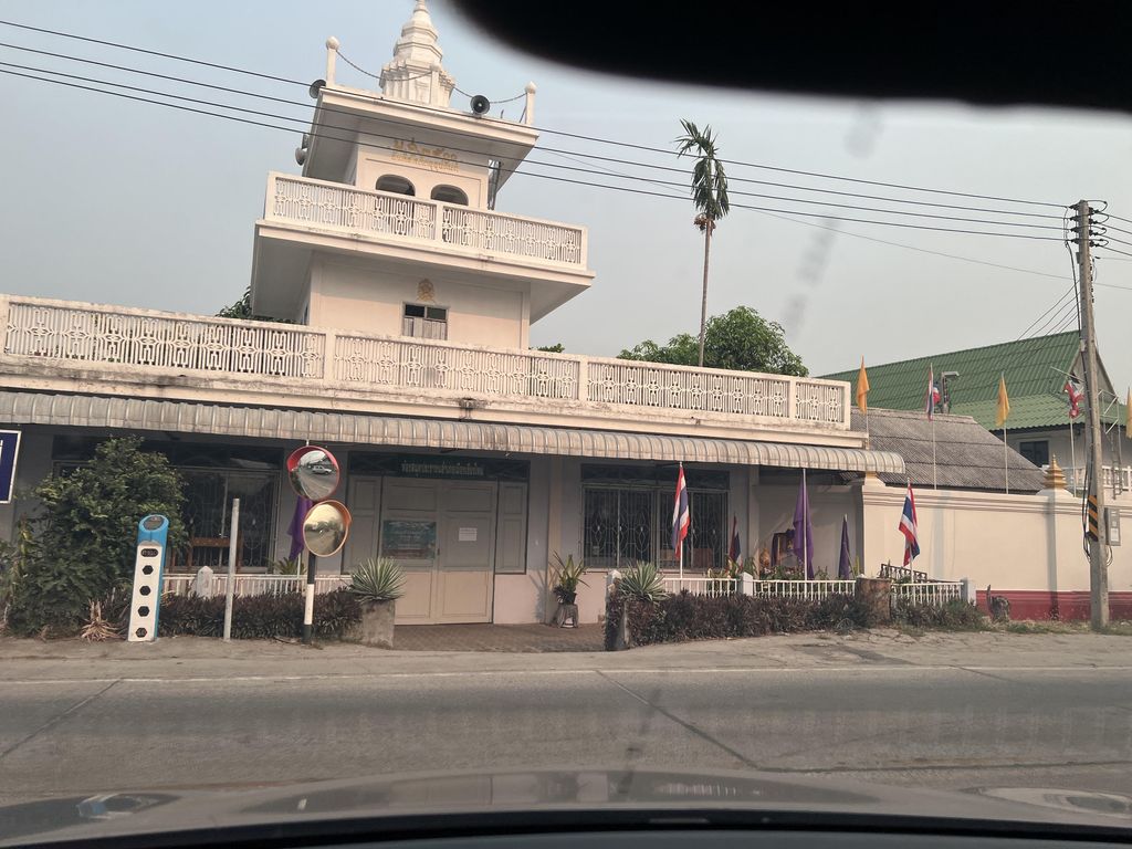 ภาพถนนตรงที่ กศน.ตำบลฟ้าฮ่าม ตั้งอยู่ ถ่ายโดย lin_wang พ.ศ. 2567 (2024) · A street-level view of where กศน.ตำบลฟ้าฮ่าม · Kason.Tambon Fa Ham stands, by lin_wang in 2567 (2024)