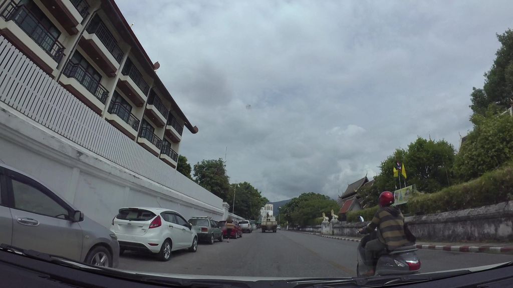 ภาพถนนตรงที่ CMU med onco ตั้งอยู่ ถ่ายโดย kaart_3 พ.ศ. 2562 (2019) · A street-level view of where CMU med onco stands, by kaart_3 in 2562 (2019)