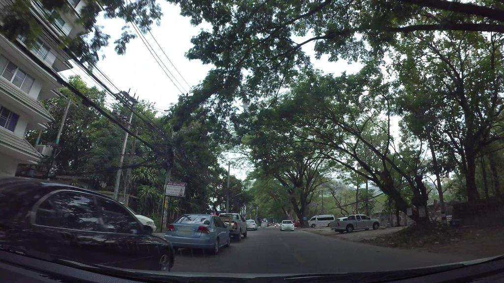 ภาพถนนตรงที่ บะหมี่ไก่อบ ตั้งอยู่ ถ่ายโดย kaart_3 พ.ศ. 2562 (2019) · A street-level view of where บะหมี่ไก่อบ · Bamikaiop stands, by kaart_3 in 2562 (2019)