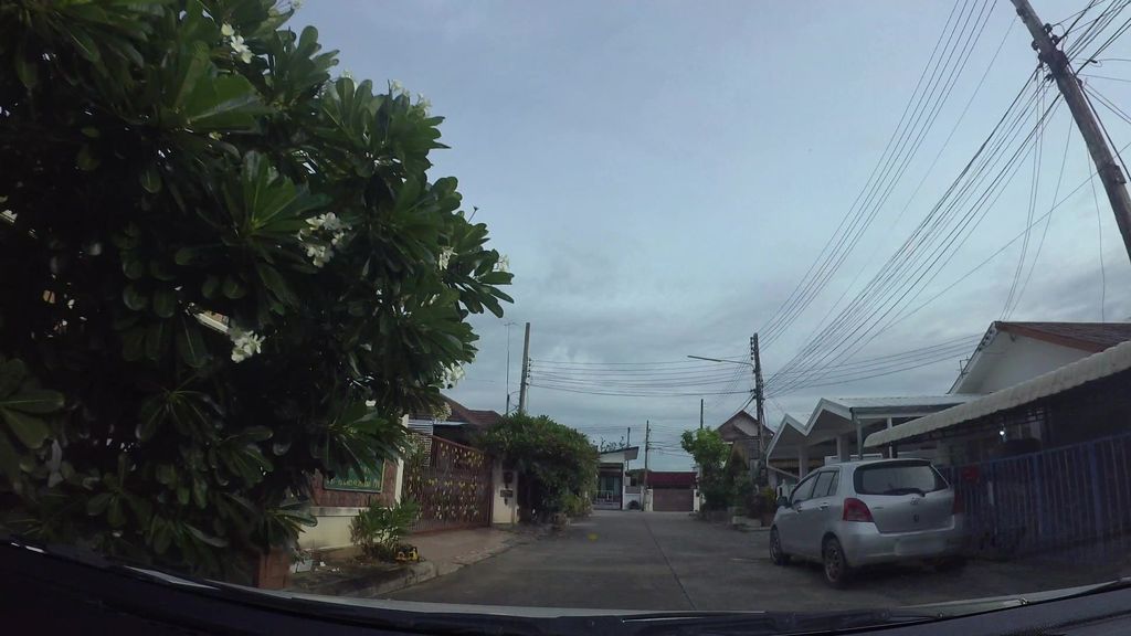 ภาพถนนตรงที่ Small House Thai Cooking Chiang Mai ตั้งอยู่ ถ่ายโดย kaart_3 พ.ศ. 2562 (2019) · A street-level view of where Small House Thai Cooking Chiang Mai stands, by kaart_3 in 2562 (2019)