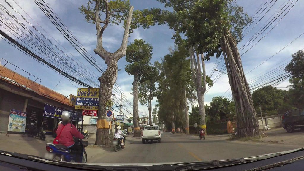 ภาพถนนตรงที่ ยูเบสท์สเตชั่น ตั้งอยู่ ถ่ายโดย kaart_3 พ.ศ. 2562 (2019) · A street-level view of where ยูเบสท์สเตชั่น · Yu Bet Station stands, by kaart_3 in 2562 (2019)
