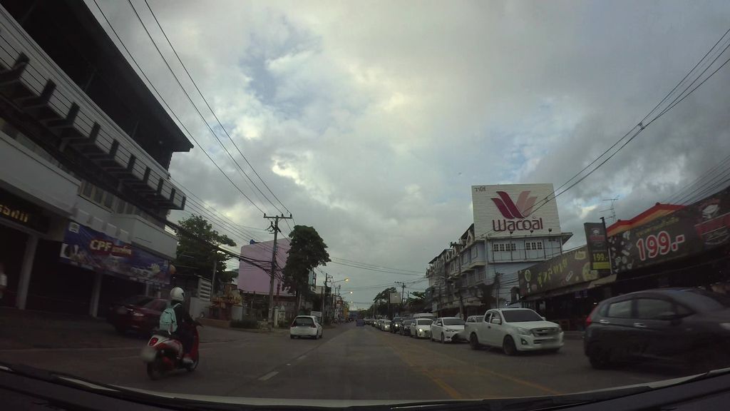 ภาพถนนตรงที่ กั๊ตจัง ชาบู หมูกระทะ ตั้งอยู่ ถ่ายโดย kaart_3 พ.ศ. 2562 (2019) · A street-level view of where กั๊ตจัง ชาบู หมูกระทะ · Katchang Shabu Mukratha stands, by kaart_3 in 2562 (2019)