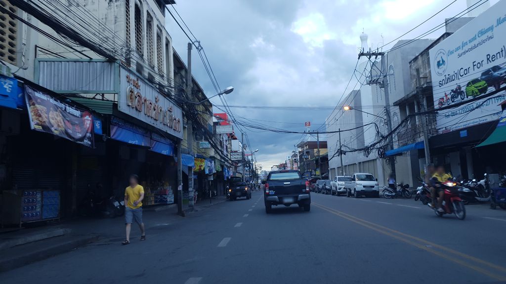 ภาพถนนตรงที่ Mtek Notebook Service Shop ตั้งอยู่ ถ่ายโดย silamanee พ.ศ. 2561 (2018) · A street-level view of where Mtek Notebook Service Shop stands, by silamanee in 2561 (2018)