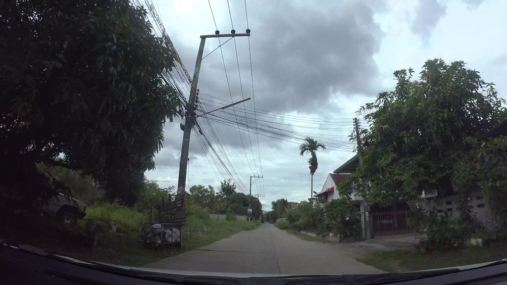 ภาพถนนตรงที่ บ้านร้องเรือคำ ซอย7 ตั้งอยู่ ถ่ายโดย kaart_3 พ.ศ. 2562 (2019) · A street-level view of where บ้านร้องเรือคำ ซอย7 · Ban Rongrueakham Soi7 stands, by kaart_3 in 2562 (2019)
