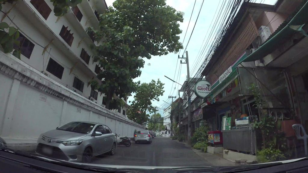 ภาพถนนตรงที่ Jangmuang Boutique House ตั้งอยู่ ถ่ายโดย kaart_3 พ.ศ. 2562 (2019) · A street-level view of where Jangmuang Boutique House stands, by kaart_3 in 2562 (2019)