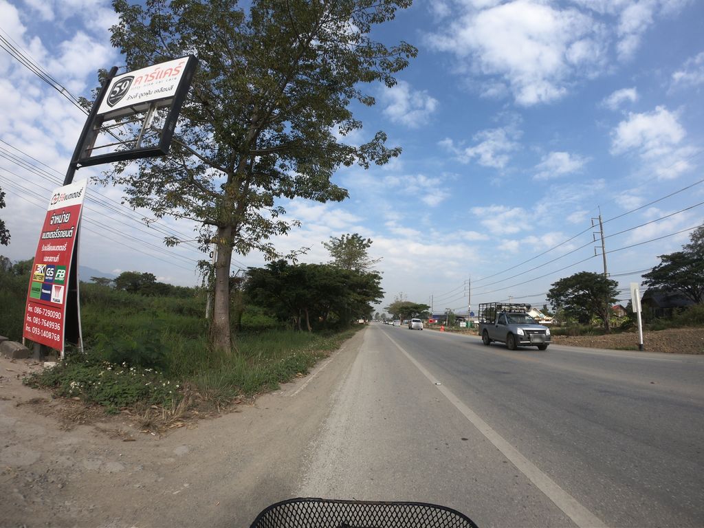 ภาพถนนตรงที่ ร้านแบตเตอรี่ 59 ตั้งอยู่ ถ่ายโดย chanuwath_grab พ.ศ. 2562 (2019) · A street-level view of where ร้านแบตเตอรี่ 59 · Ran Battery 59 stands, by chanuwath_grab in 2562 (2019)