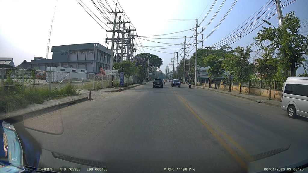 ภาพถนนตรงที่ กรอบรูปสีสัน ตั้งอยู่ ถ่ายโดย ThailandCambodia พ.ศ. 2569 (2026) · A street-level view of where กรอบรูปสีสัน · Karobrupsisan stands, by ThailandCambodia in 2569 (2026)