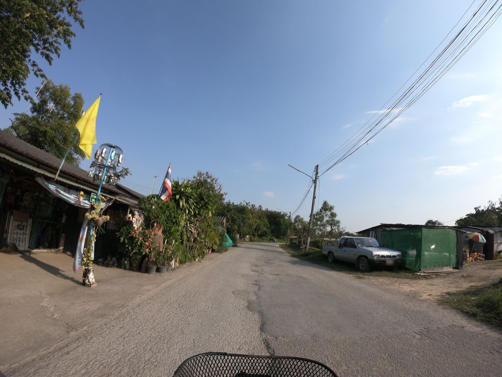 ภาพถนนตรงที่ หญ้าเทียมเชียงใหม่ playgrass รับออกแบบและติดตั้งด้วยคุณภาพ ตั้งอยู่ ถ่ายโดย chanuwath_grab พ.ศ. 2562 (2019) · A street-level view of where หญ้าเทียมเชียงใหม่ playgrass รับออกแบบและติดตั้งด้วยคุณภาพ stands, by chanuwath_grab in 2562 (2019)