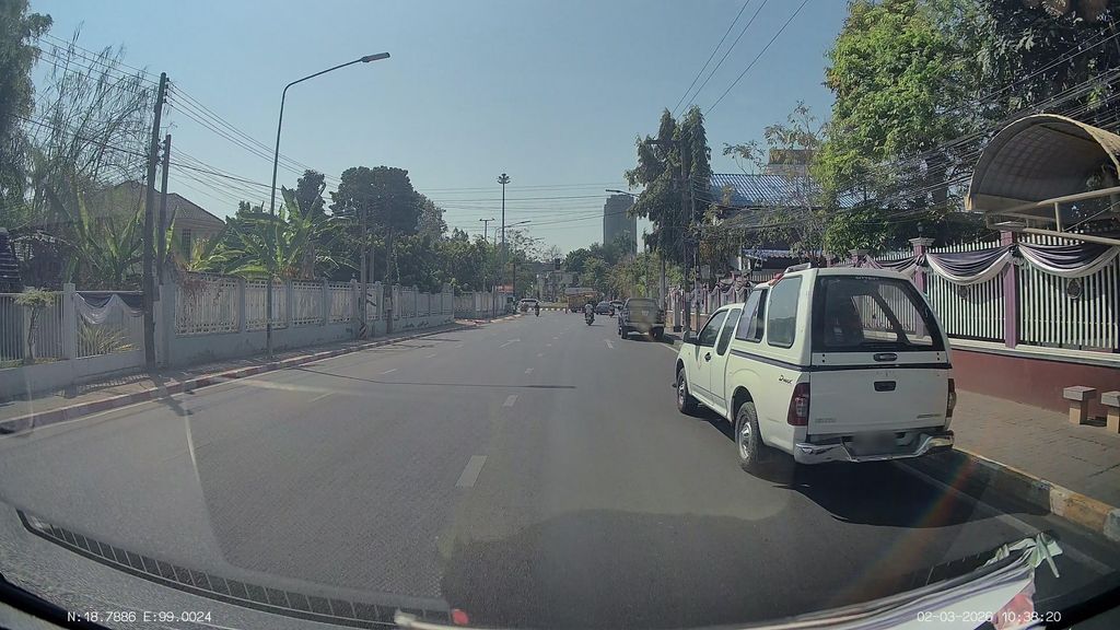 ภาพถนนตรงที่ Khamthiang Anussorn School ตั้งอยู่ ถ่ายโดย ThailandCambodia พ.ศ. 2569 (2026) · A street-level view of where Khamthiang Anussorn School stands, by ThailandCambodia in 2569 (2026)
