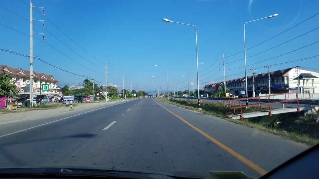 ภาพถนนตรงที่ ลานพลาสติก เชียงใหม่ ขาย รับซื้อ รับซ่อม ให้เช่า พลาสติกและไฟเบอร์ทุกชนิด ตั้งอยู่ ถ่ายโดย silamanee พ.ศ. 2561 (2018) · A street-level view of where ลานพลาสติก เชียงใหม่ ขาย รับซื้อ รับซ่อม ให้เช่า พลาสติกและไฟเบอร์ทุกชนิด · Lan Plastic Chiang Mai Khai Rapsue Rapsom Haichao Plastic Lae Faiboe Thukchanit stands, by silamanee in 2561 (2018)