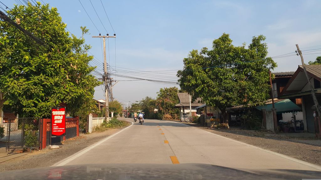 ภาพถนนตรงที่ วรรณทอง คาเฟ่ - Wantong Cafe ตั้งอยู่ ถ่ายโดย jrcarlsen พ.ศ. 2566 (2023) · A street-level view of where วรรณทอง คาเฟ่ - Wantong Cafe stands, by jrcarlsen in 2566 (2023)