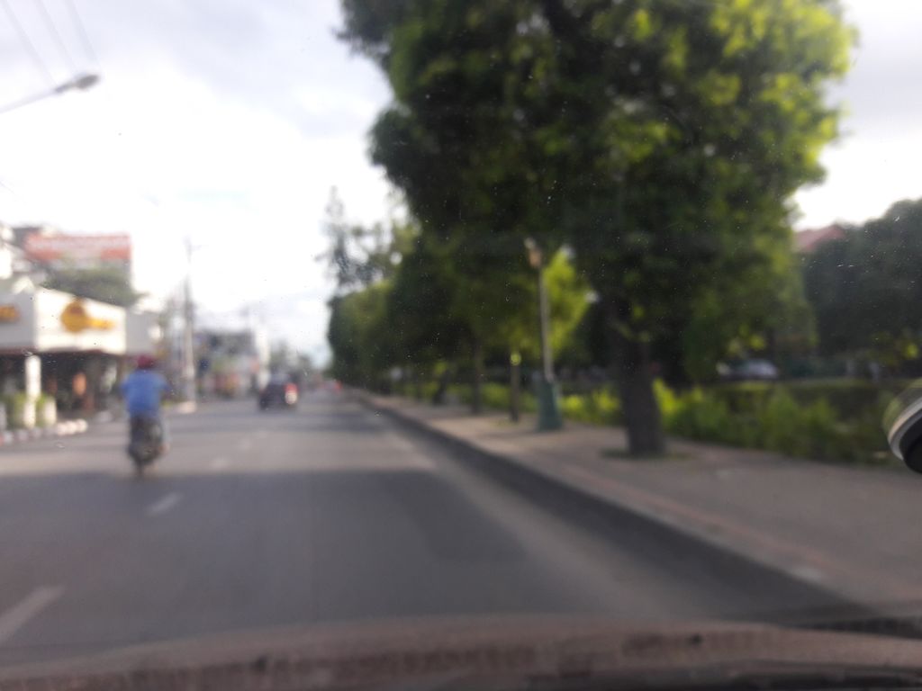 ภาพถนนตรงที่ Dr.emmyclinic ตั้งอยู่ ถ่ายโดย ratchaphat พ.ศ. 2561 (2018) · A street-level view of where Dr.emmyclinic stands, by ratchaphat in 2561 (2018)