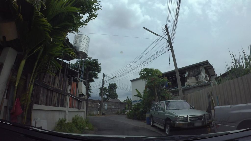 ภาพถนนตรงที่ Sam-lann Apartment ตั้งอยู่ ถ่ายโดย kaart_3 พ.ศ. 2562 (2019) · A street-level view of where Sam-lann Apartment stands, by kaart_3 in 2562 (2019)