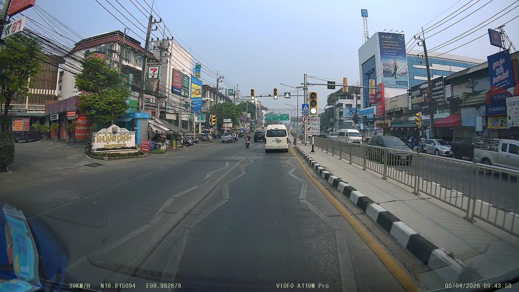 ภาพถนนตรงที่ เสริมสวย สุนิตา ตั้งอยู่ ถ่ายโดย ThailandCambodia พ.ศ. 2569 (2026) · A street-level view of where เสริมสวย สุนิตา · Soemsuai Sunita stands, by ThailandCambodia in 2569 (2026)