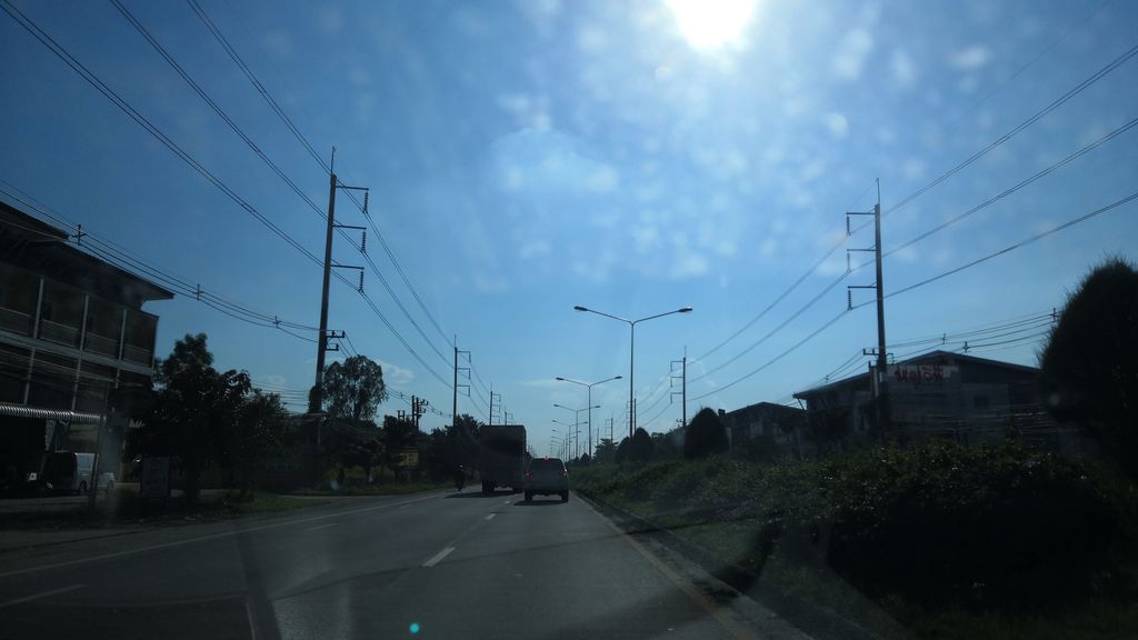 ภาพถนนตรงที่ คลินิกสัตวแพทย์ชุมชน ตั้งอยู่ ถ่ายโดย charlesano พ.ศ. 2561 (2018) · A street-level view of where คลินิกสัตวแพทย์ชุมชน · Satwaphaet Chumchon Clinic stands, by charlesano in 2561 (2018)