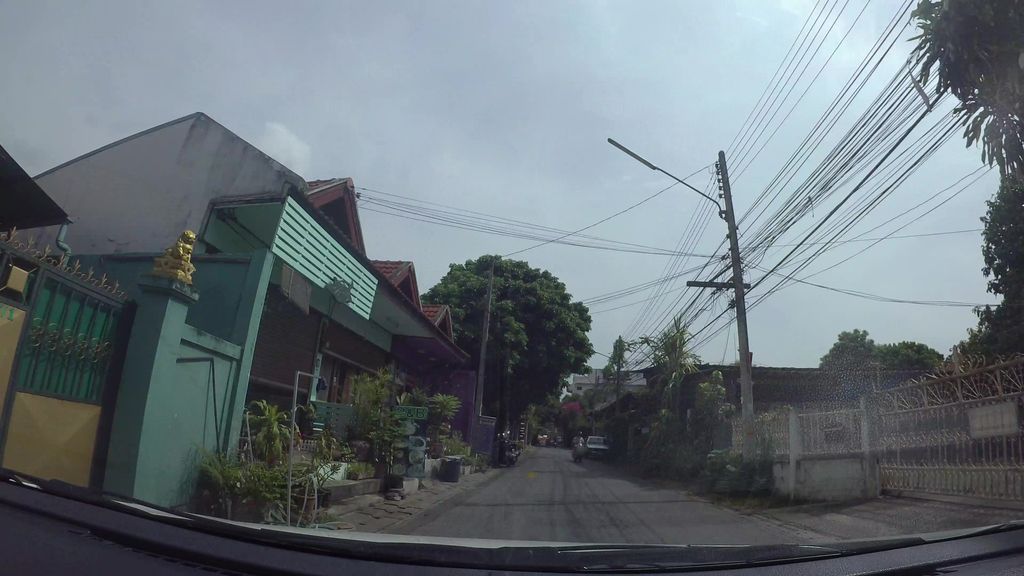 ภาพถนนตรงที่ Taste a Toast ตั้งอยู่ ถ่ายโดย kaart_3 พ.ศ. 2562 (2019) · A street-level view of where Taste a Toast stands, by kaart_3 in 2562 (2019)