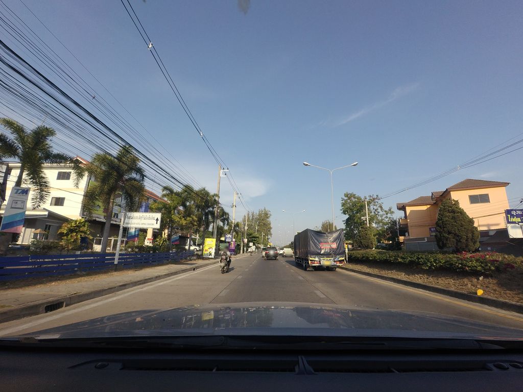 ภาพถนนตรงที่ ยางนพรัตน์ สาขาแยกศาลากลางเชียงใหม่(ถ.วงแหวนรอบ2) ตั้งอยู่ ถ่ายโดย mishari พ.ศ. 2564 (2021) · A street-level view of where ยางนพรัตน์ สาขาแยกศาลากลางเชียงใหม่(ถ.วงแหวนรอบ2) · Yangnaphrat Sakha Yaek Salaklang Chiang Mai(tha.wongwaenrop2) stands, by mishari in 2564 (2021)