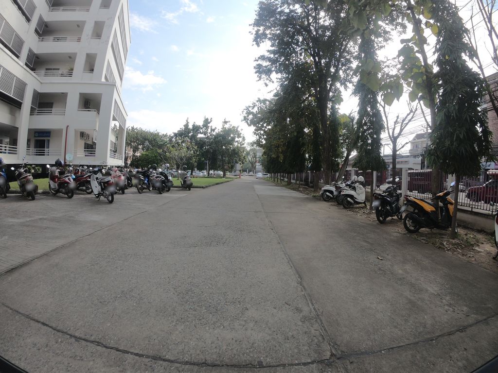 ภาพถนนตรงที่ Education Building 4 ตั้งอยู่ ถ่ายโดย chanuwath_grab พ.ศ. 2562 (2019) · A street-level view of where Education Building 4 stands, by chanuwath_grab in 2562 (2019)