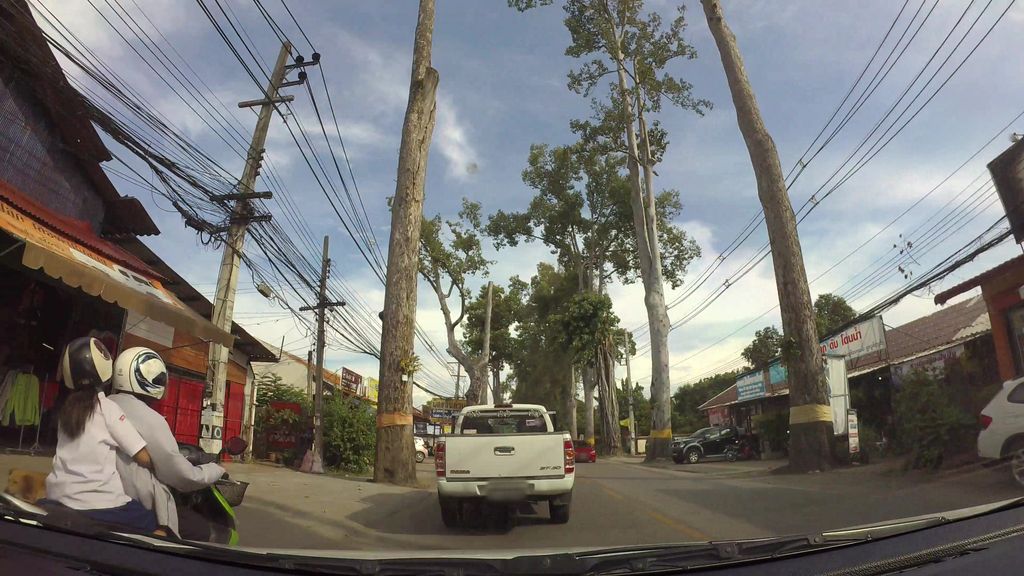 ภาพถนนตรงที่ ร้านพรพจน์อิเล็กทรอนิกส์ หนองหอย ตั้งอยู่ ถ่ายโดย kaart_3 พ.ศ. 2562 (2019) · A street-level view of where ร้านพรพจน์อิเล็กทรอนิกส์ หนองหอย · Ran Phon Phot Electronics Nong Hoi stands, by kaart_3 in 2562 (2019)