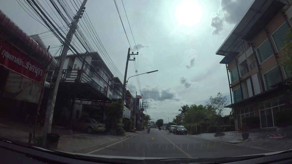 ภาพถนนตรงที่ Fix Mac Chiang Mai ตั้งอยู่ ถ่ายโดย kaart_3 พ.ศ. 2562 (2019) · A street-level view of where Fix Mac Chiang Mai stands, by kaart_3 in 2562 (2019)