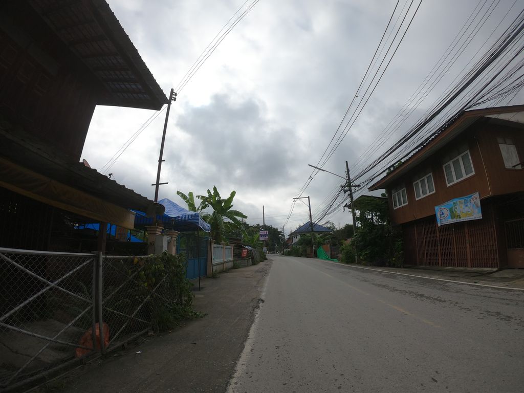 ภาพถนนตรงที่ CoolAir Car Air Conditioning Repair ตั้งอยู่ ถ่ายโดย chanuwath_grab พ.ศ. 2562 (2019) · A street-level view of where CoolAir Car Air Conditioning Repair stands, by chanuwath_grab in 2562 (2019)