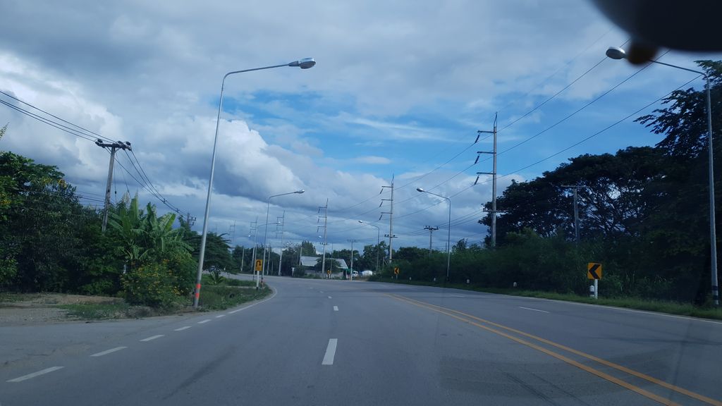 ภาพถนนตรงที่ พี พี เอส คอนกรีต ตั้งอยู่ ถ่ายโดย silamanee พ.ศ. 2561 (2018) · A street-level view of where พี พี เอส คอนกรีต · Phi Phi S Concrete stands, by silamanee in 2561 (2018)