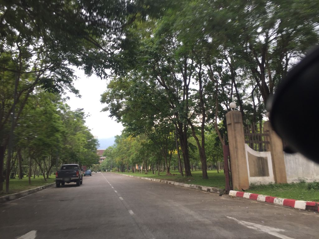 ภาพถนนตรงที่ สำนักงานอัยการคุ้มครองสิทธิฯ  จังหวัดเชียงใหม่ ตั้งอยู่ ถ่ายโดย kyoko พ.ศ. 2561 (2018) · A street-level view of where สำนักงานอัยการคุ้มครองสิทธิฯ  จังหวัดเชียงใหม่ · Samnakngan Aikan Khumkharong Sitthi Changwat Chiang Mai stands, by kyoko in 2561 (2018)