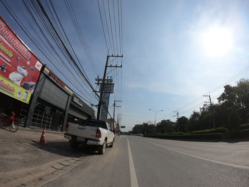 ภาพถนนตรงที่ เปรมกมล สหพานิช sahapanich ตั้งอยู่ ถ่ายโดย chanuwath_grab พ.ศ. 2562 (2019) · A street-level view of where เปรมกมล สหพานิช sahapanich stands, by chanuwath_grab in 2562 (2019)