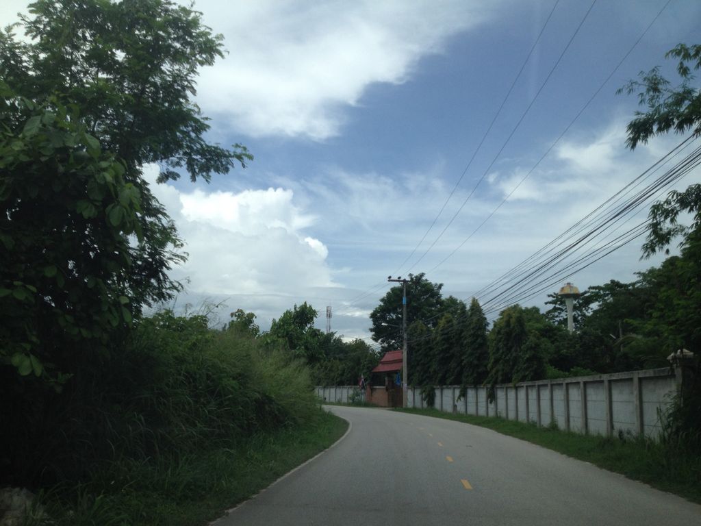 ภาพถนนตรงที่ บริษัท ดีท็อกซ์ จำกัด ตั้งอยู่ ถ่ายโดย jimwatana พ.ศ. 2558 (2015) · A street-level view of where บริษัท ดีท็อกซ์ จำกัด · Dithook Chamkat Company stands, by jimwatana in 2558 (2015)