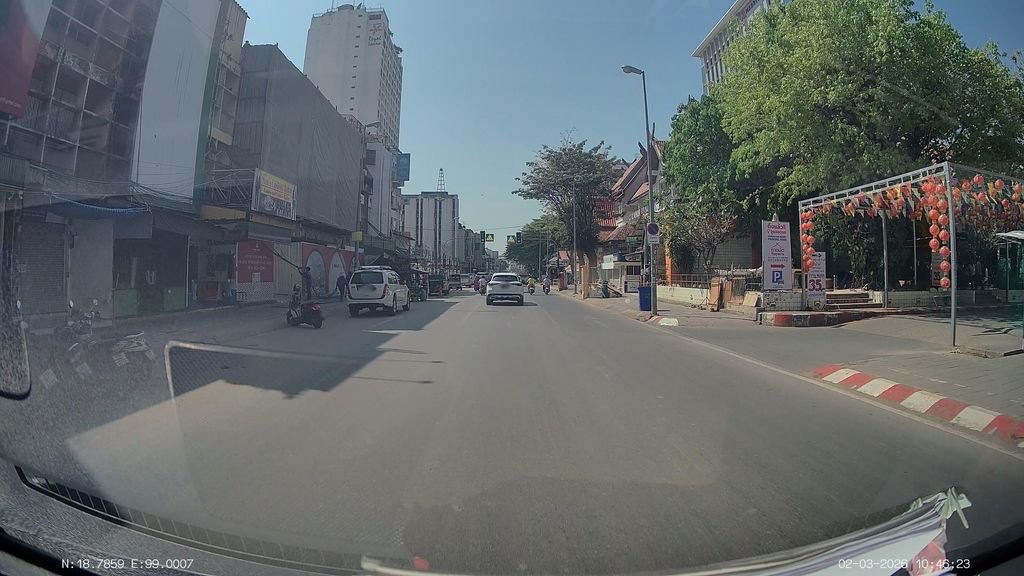 ภาพถนนตรงที่ His and Her Tailors House ตั้งอยู่ ถ่ายโดย ThailandCambodia พ.ศ. 2569 (2026) · A street-level view of where His and Her Tailors House stands, by ThailandCambodia in 2569 (2026)