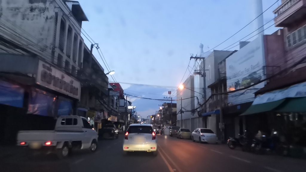 ภาพถนนตรงที่ Enervec ตั้งอยู่ ถ่ายโดย charlesano พ.ศ. 2561 (2018) · A street-level view of where Enervec stands, by charlesano in 2561 (2018)
